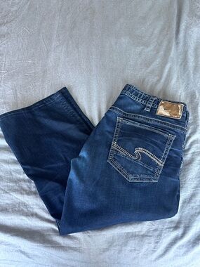 Men’s silver jeans *hemmed*